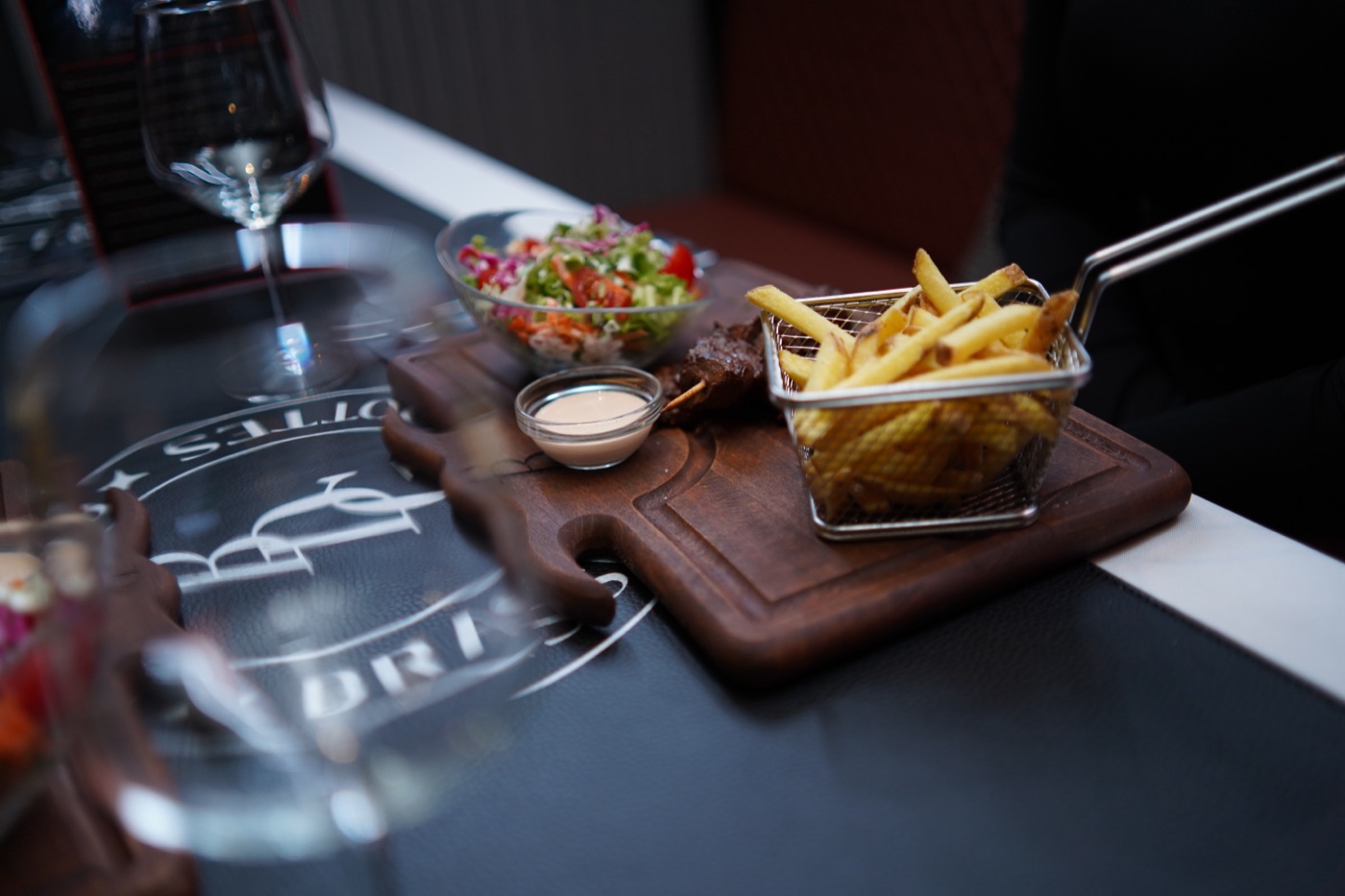 Entrecôte grillée au charbon de bois